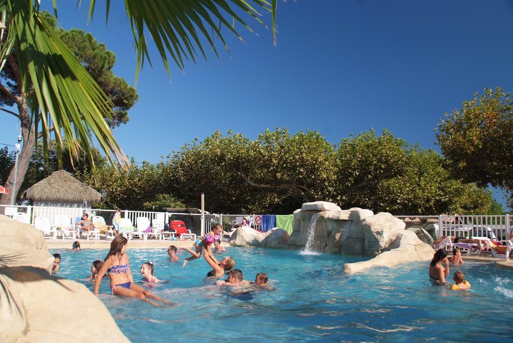 La Pinede Camping Grimaud Dış mekan fotoğraf
