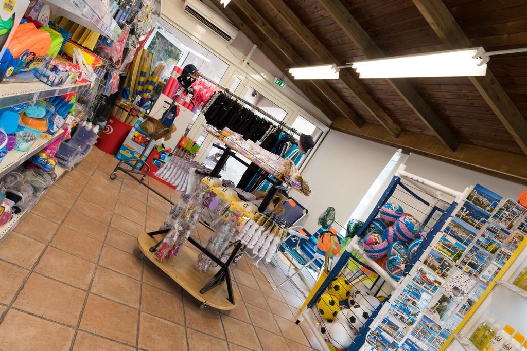 La Pinede Camping Grimaud Dış mekan fotoğraf